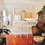 Dining - Breakfast Counter